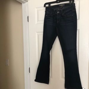 Lucky brand flare dark blue jeans